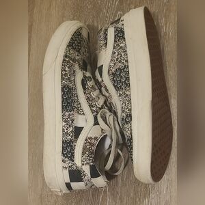 Vans Floral Parchwork Old Skool Shoe, Women's 7.5 Men's 6